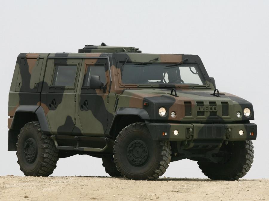  Iveco Lince LMV 2001 года  (фото 8 из 9)